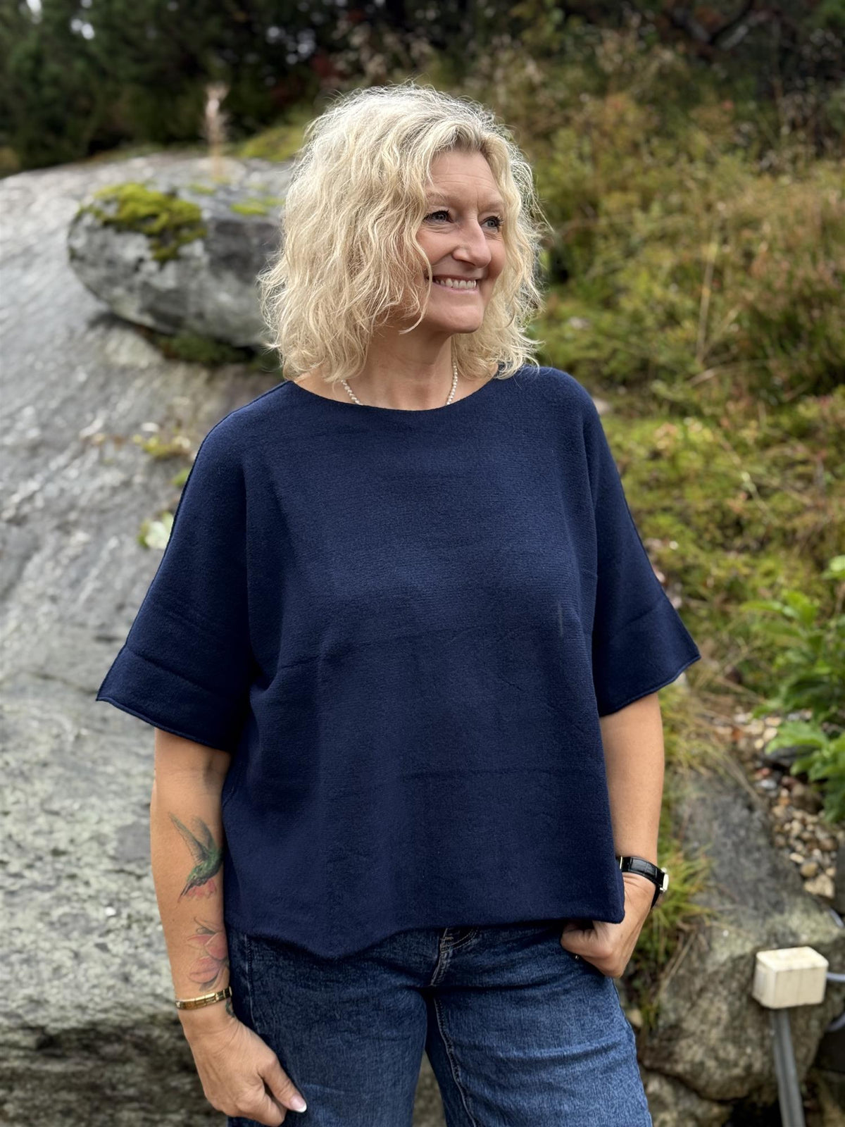 Genser Mona Rund hals Navy