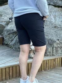 City Shorts Cherry Berry Navy