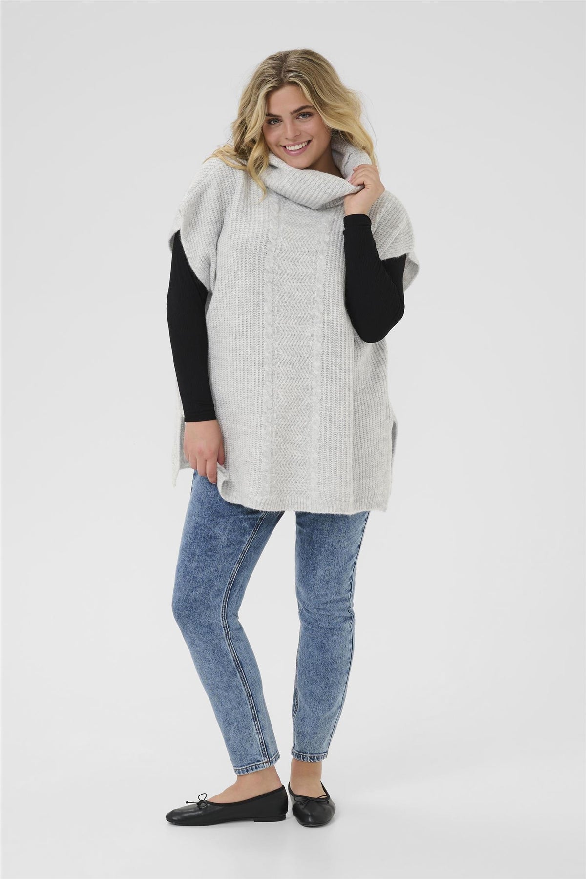 KCmala Knit Poncho Grey M