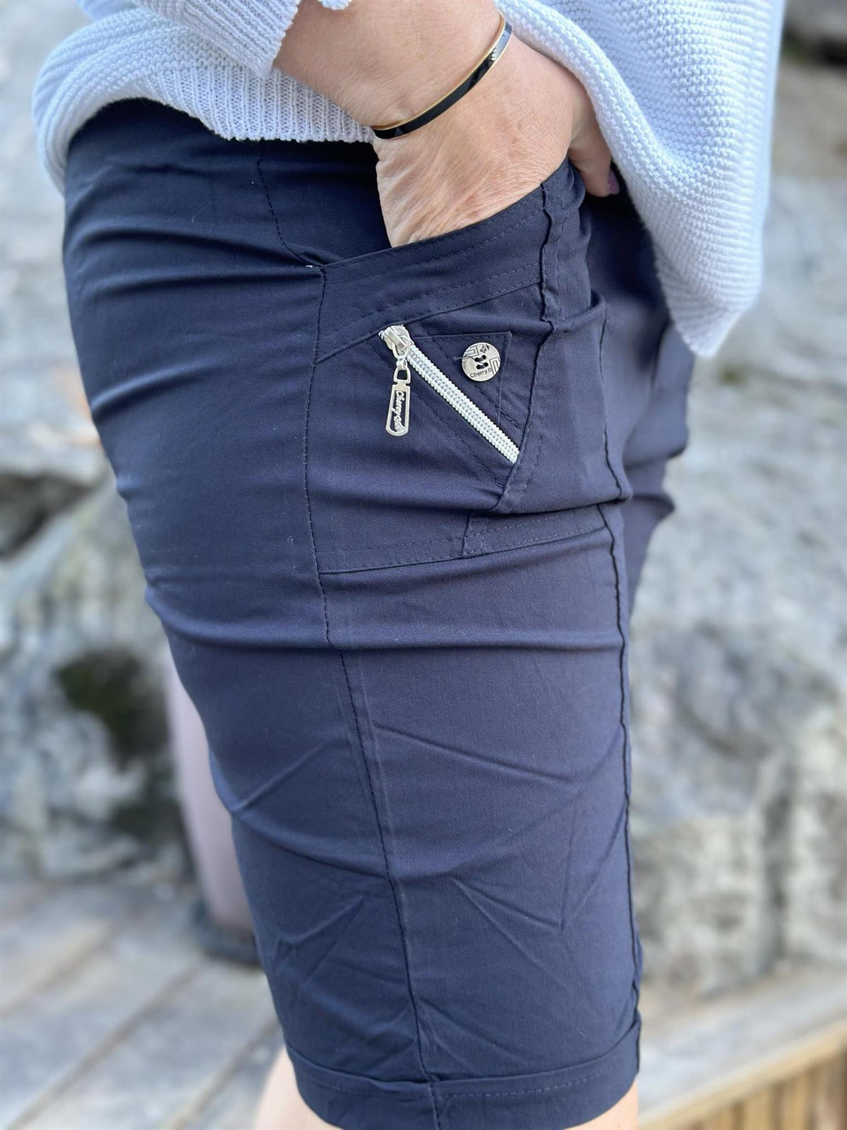 City Shorts Cherry Berry Navy