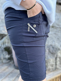 City Shorts Cherry Berry Navy