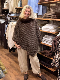 Cut Poncho Fur - Chocolate