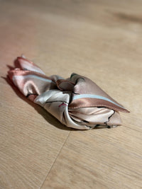 Skjer Lite Silke, Blossom