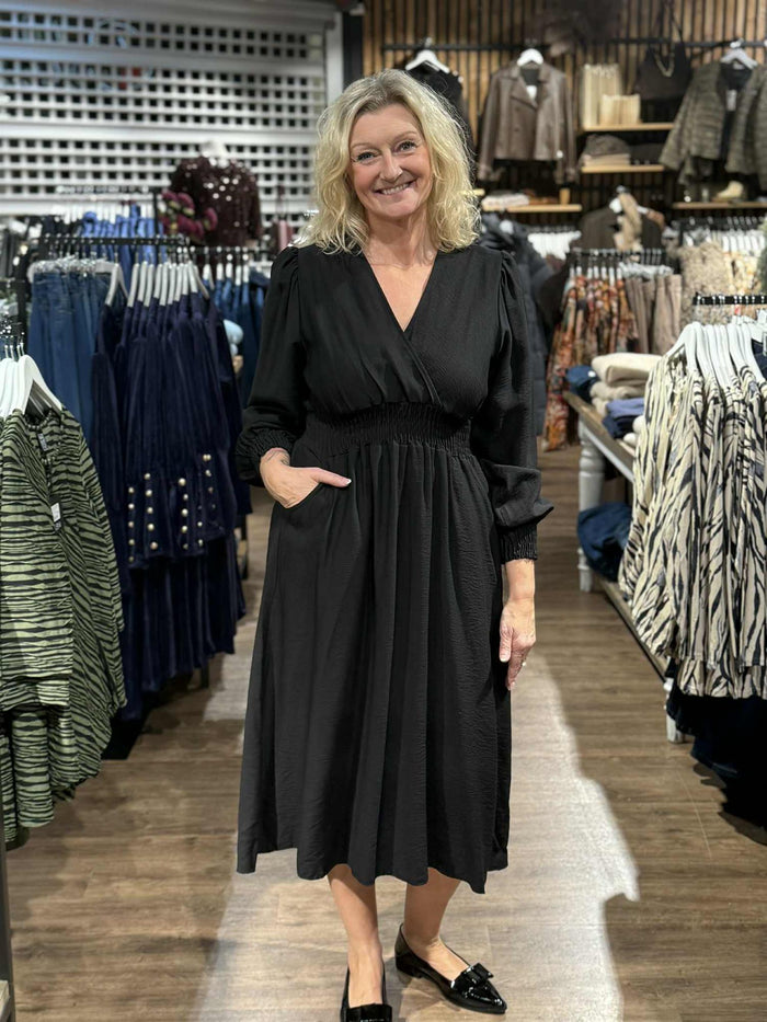 MdcMaris Dress Black