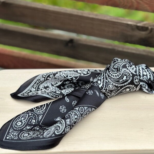 Skjer Lite Silke, Ada Sort Paisley