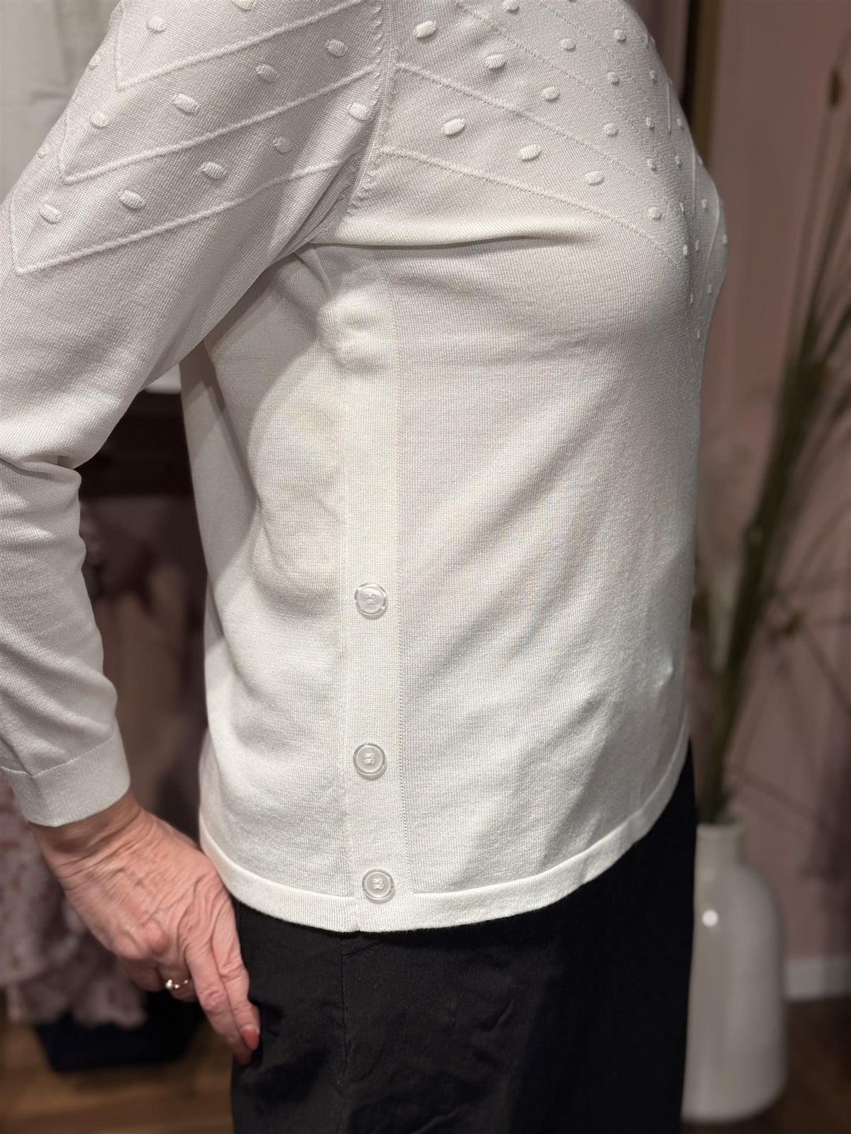 Genser White Dot
