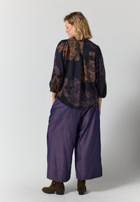 GVilde Blouse - Black with big flowers