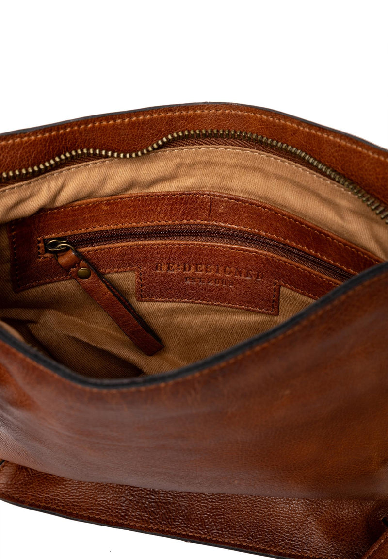 Fillis Medium Walnut