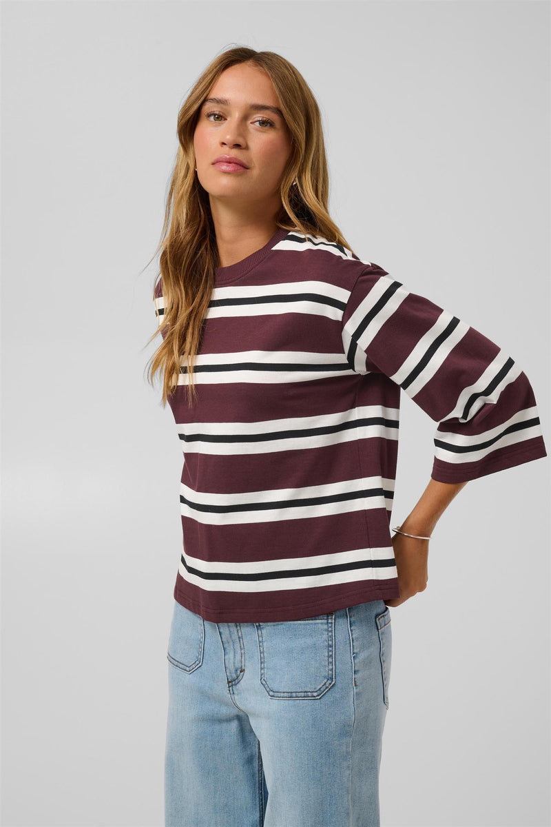 KAwinny Tshirt