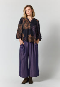 GVilde Blouse - Black with big flowers