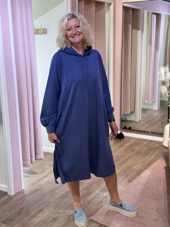 Hette-Kjole Mya True Blue