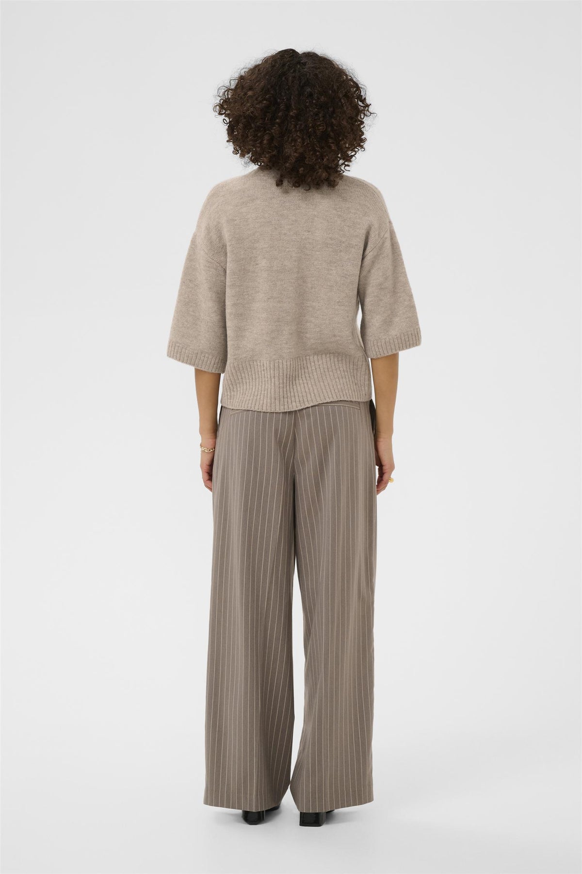 KArosie Cardigan Feather Grey