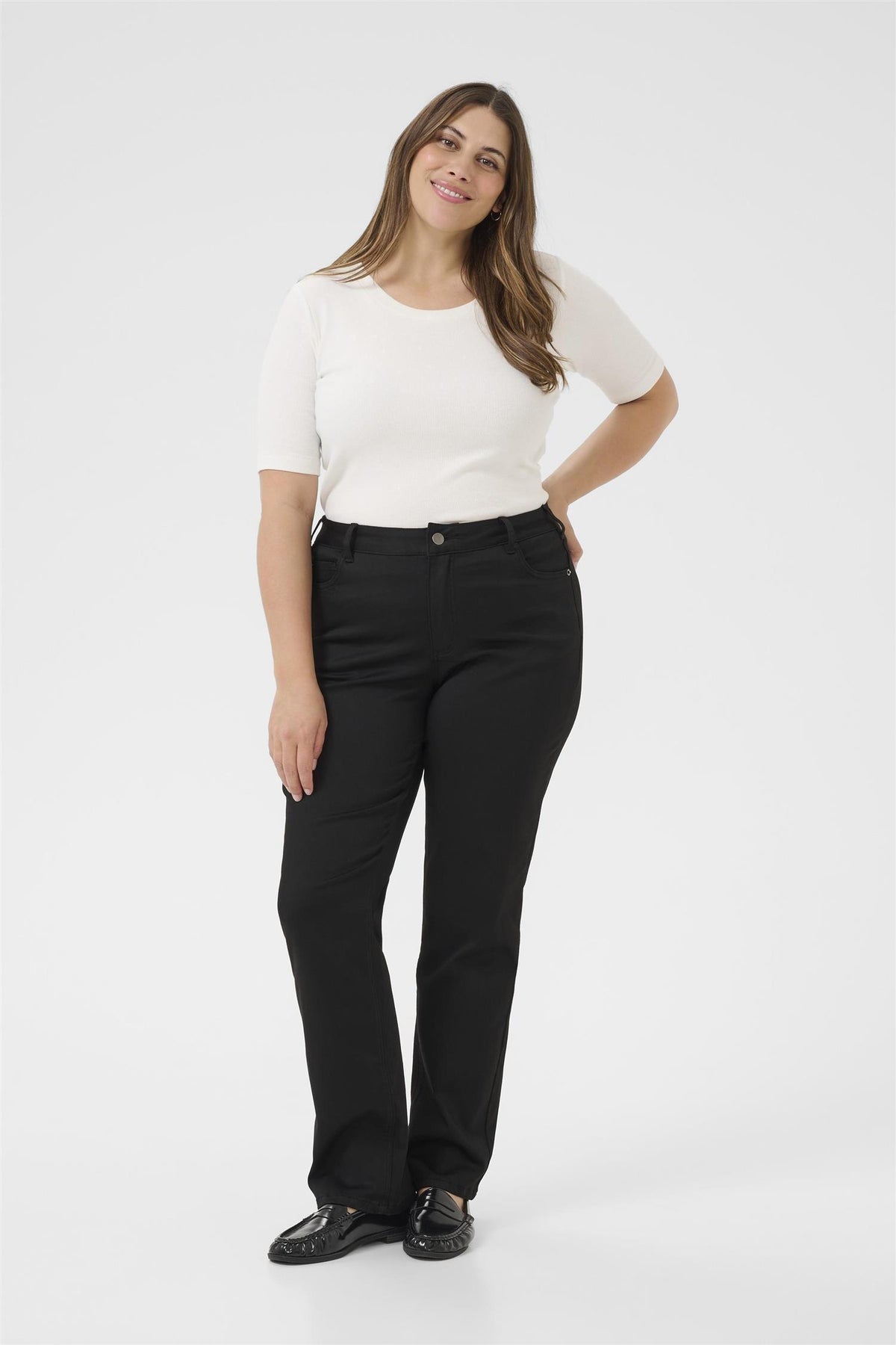 KCdina Straight Jeans - Black