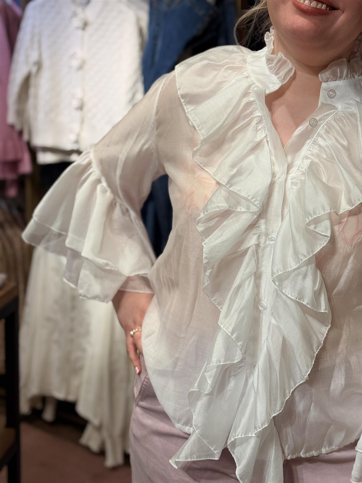 Frill Blouse Offwhite