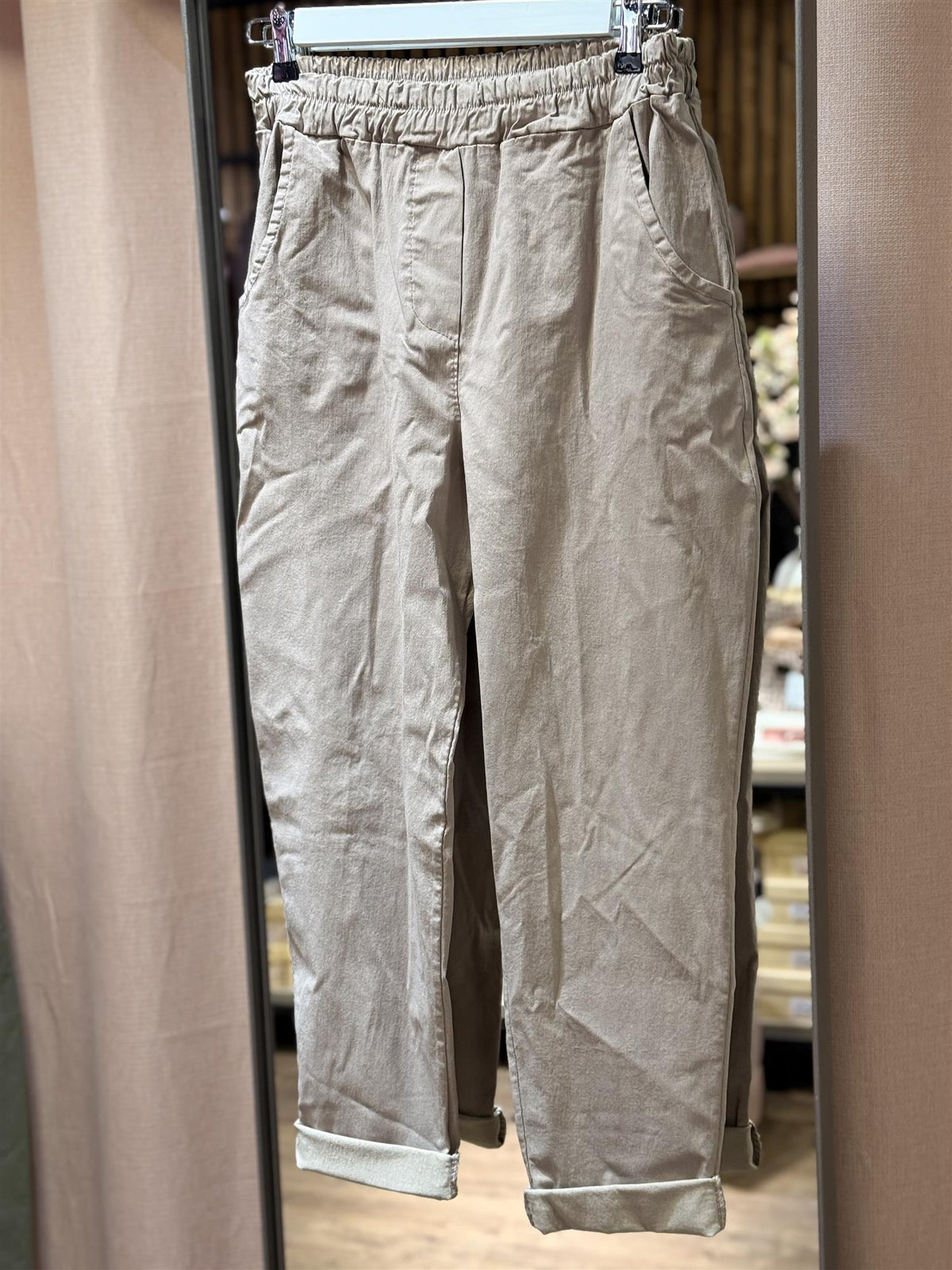 Magic Line Chino Pant - Earth