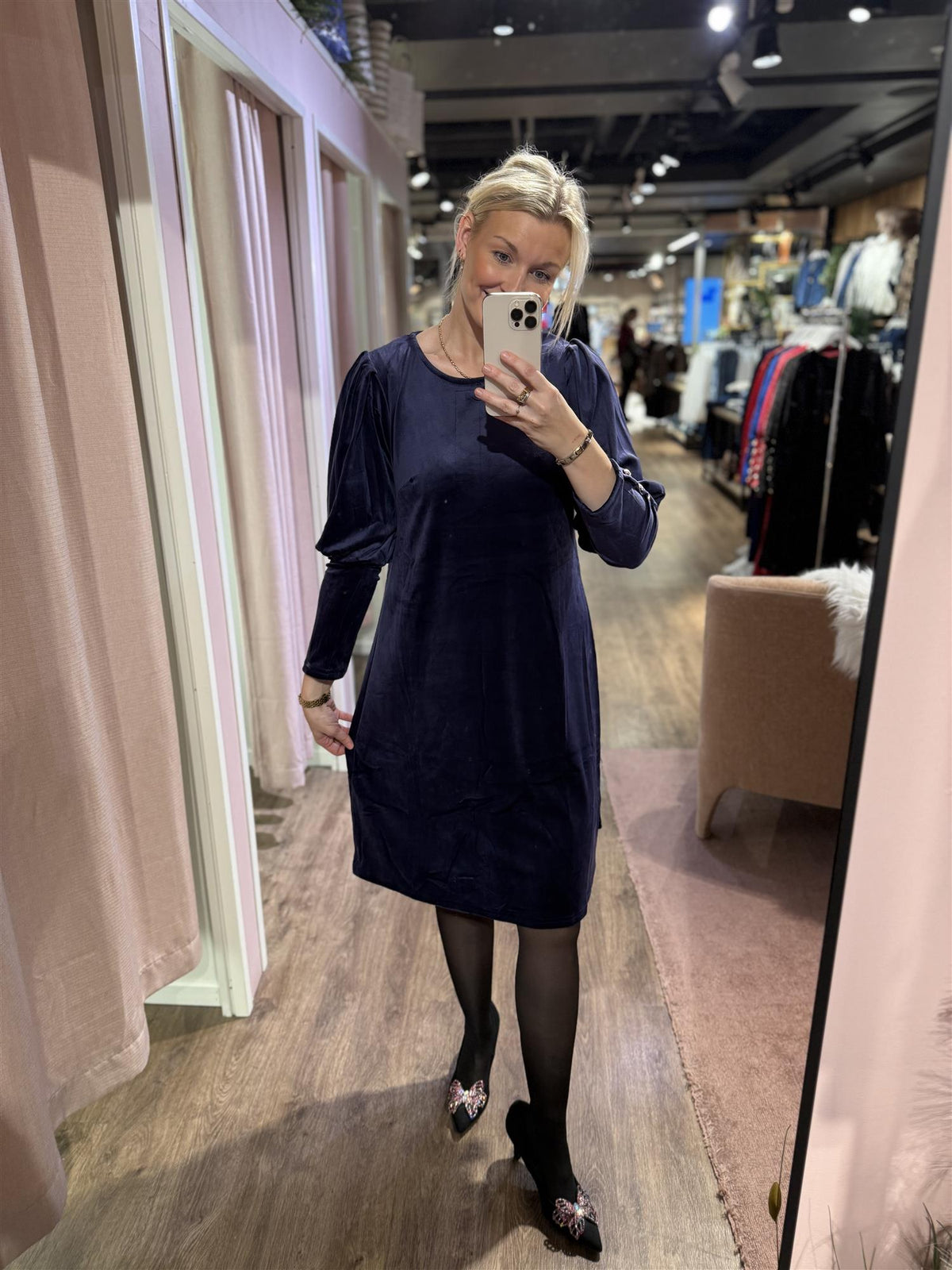 Kjole Tea Velour Navy
