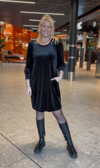 Kjole Velour Cloe sort