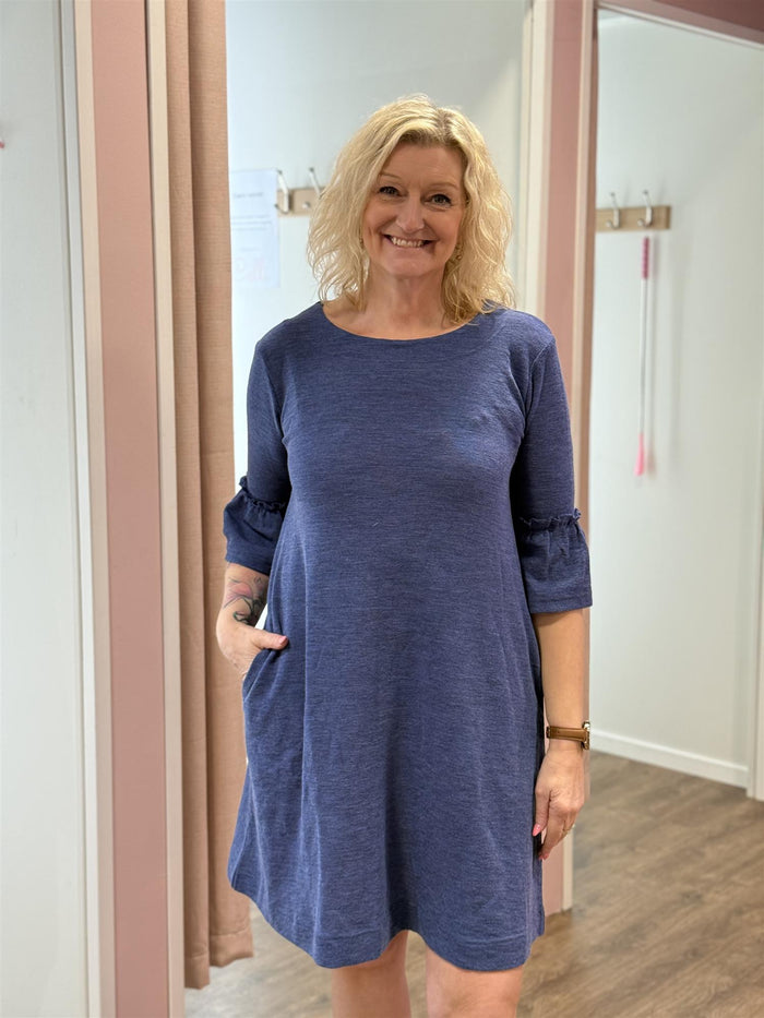 Dress w/trumpet cuff Indigo Melange