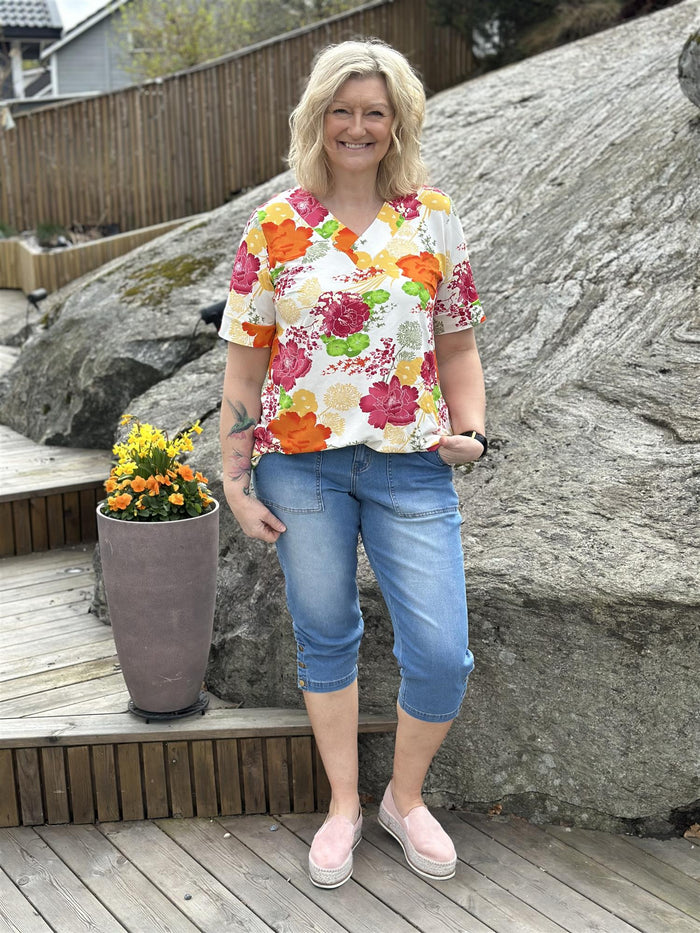 Clara Loose Capri Pants