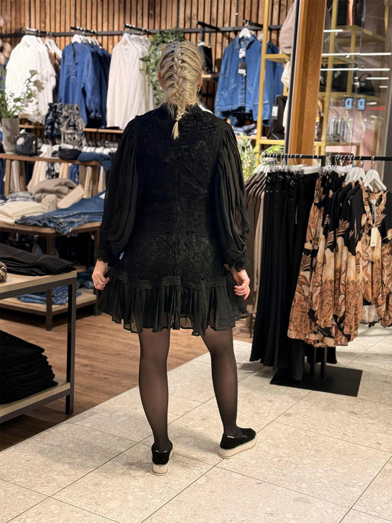 Kjole Lux Plisse Black