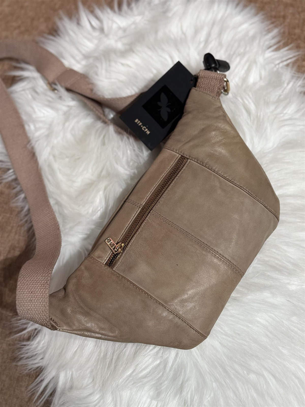Bumbag Skinn Satin Beige w gold