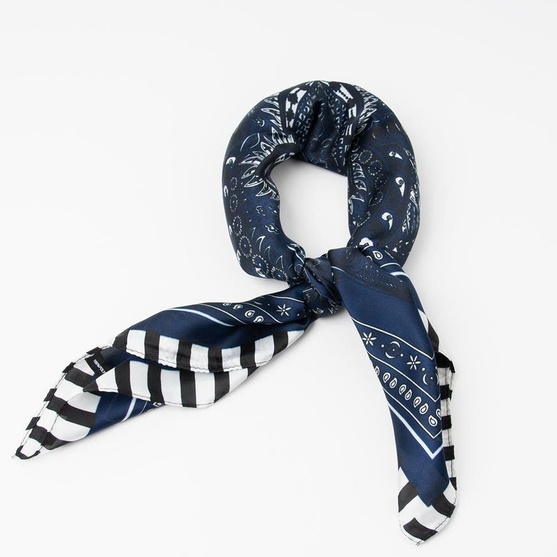 Lite skjerf - marine med paisley og striper