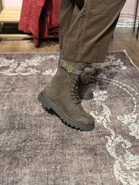 MaPylenna Slate Black