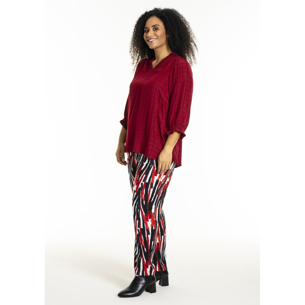 SFeodora Blouse with smock neck