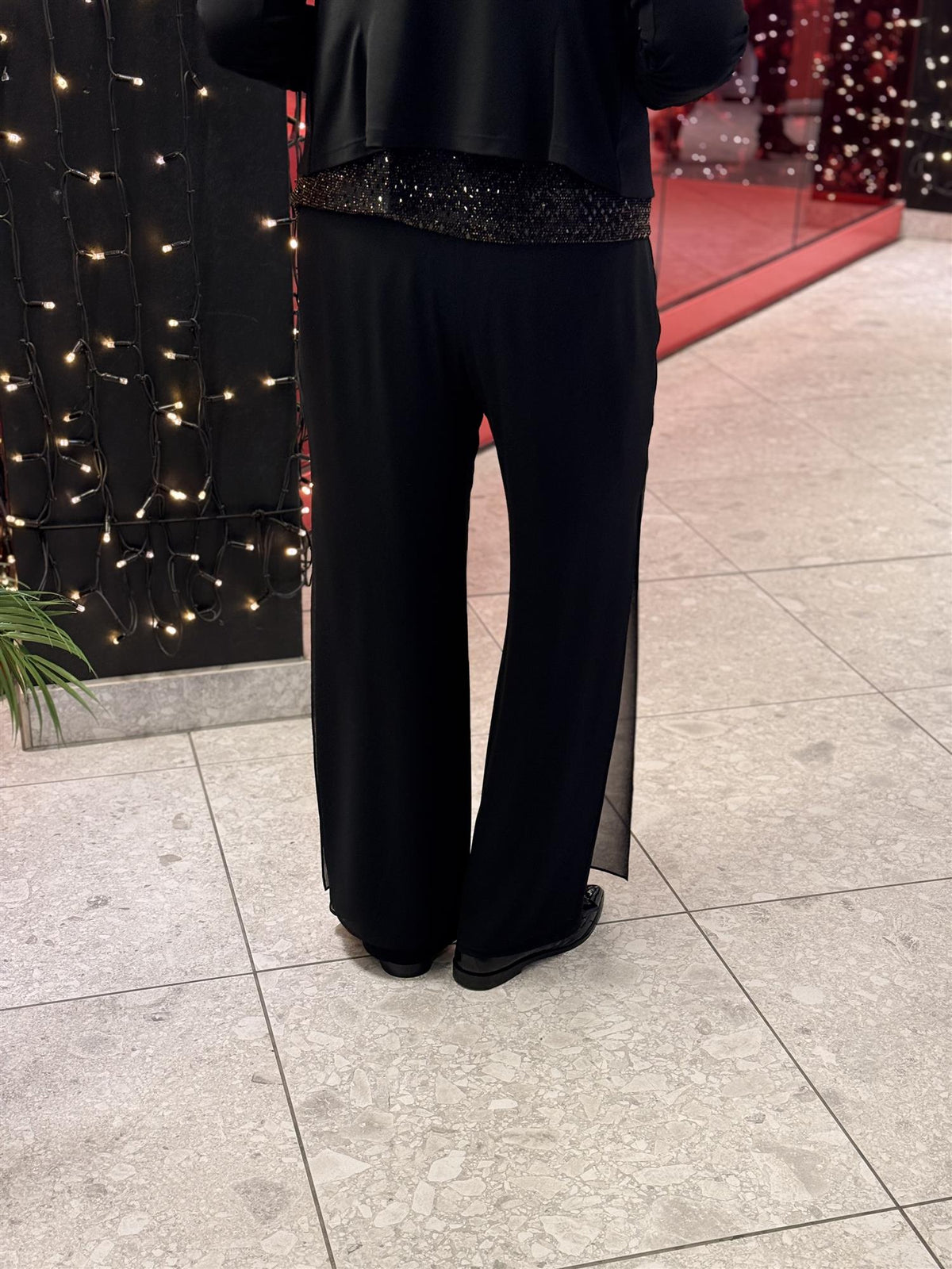 Penbukse Sort Chiffon, Godske