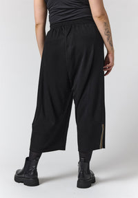 GMillea pants