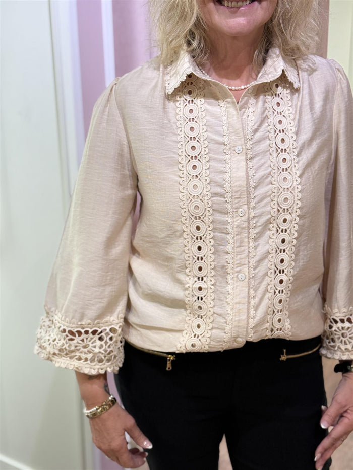 Bluse Broderie Beige