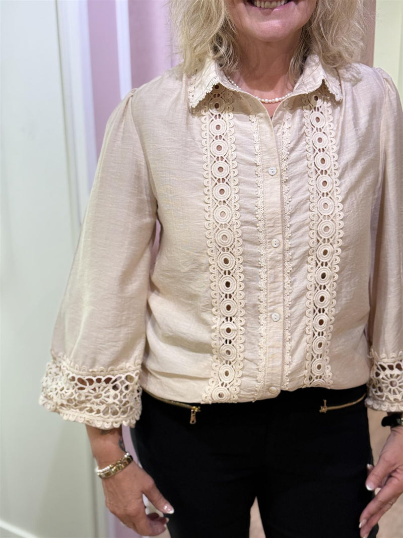 Bluse Broderie Beige