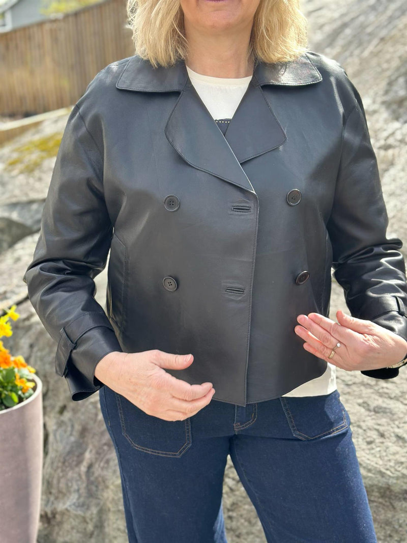 Short Leather Trenchcoat