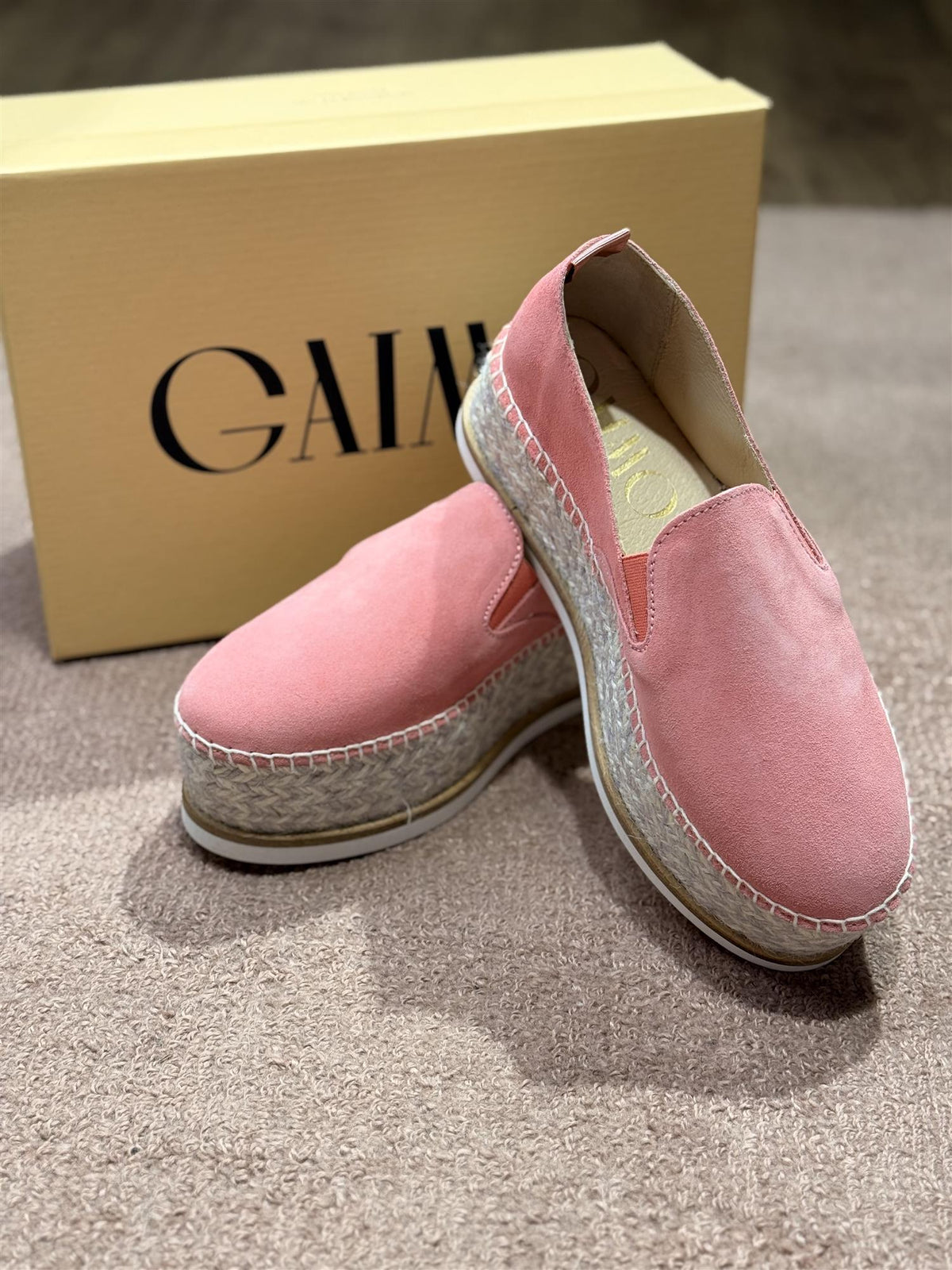 Gaimo Pesca Baby Silk Carmesi