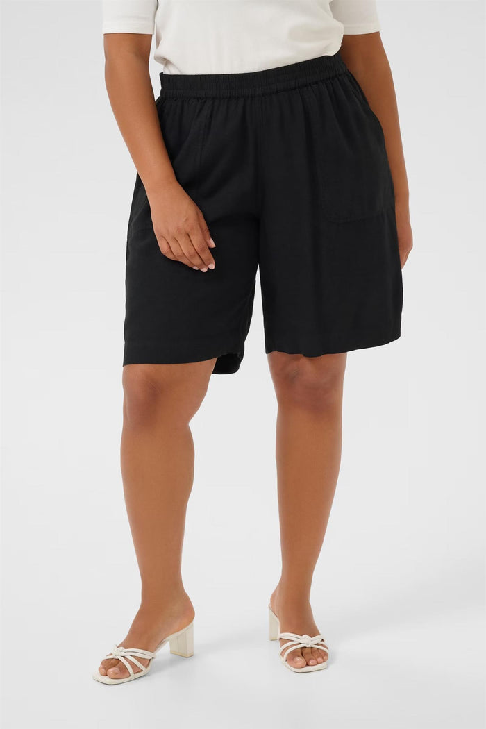 KCmille Shorts Black