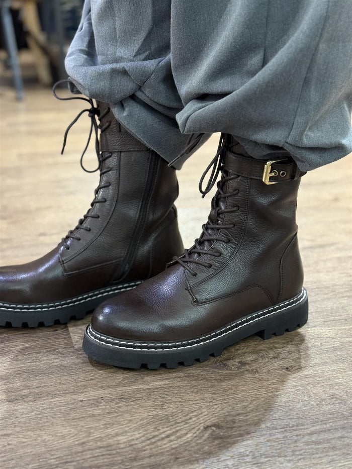 The Moon Boots Brown