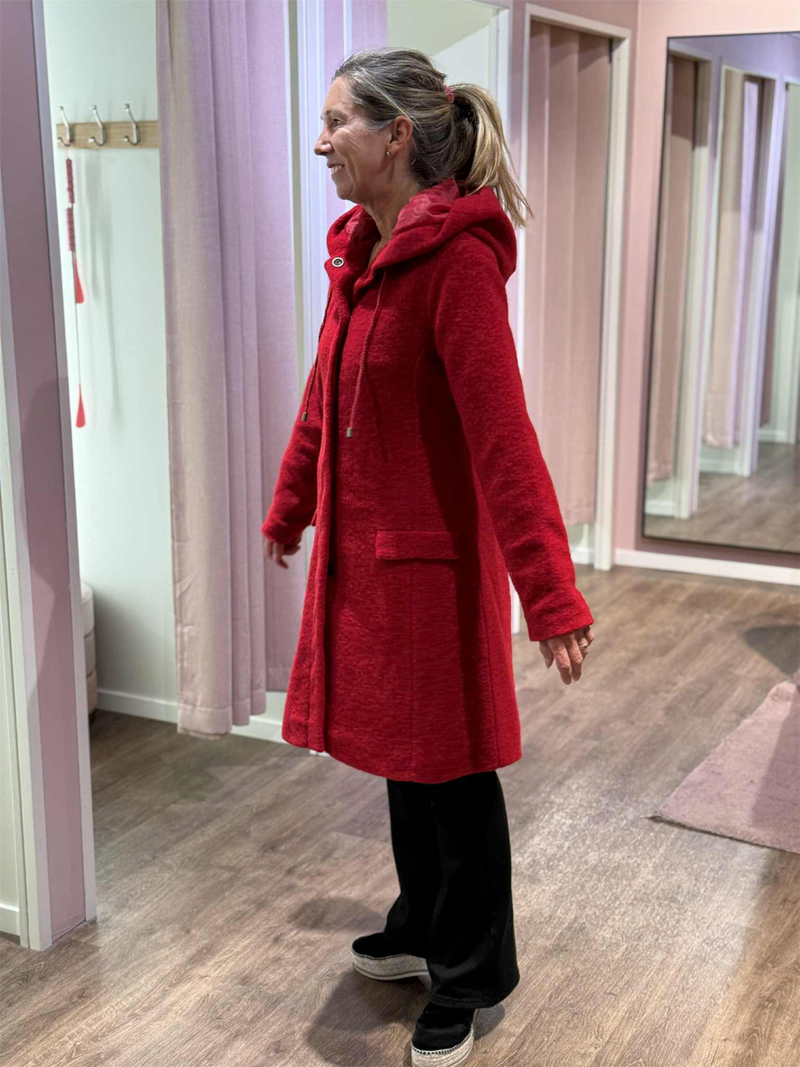 Kåpe m Hette/vannavvisende Rød