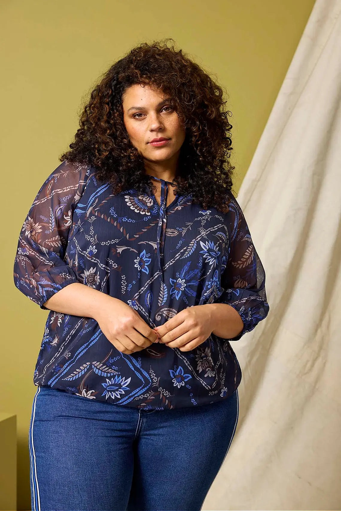 Bluse Keara Navy