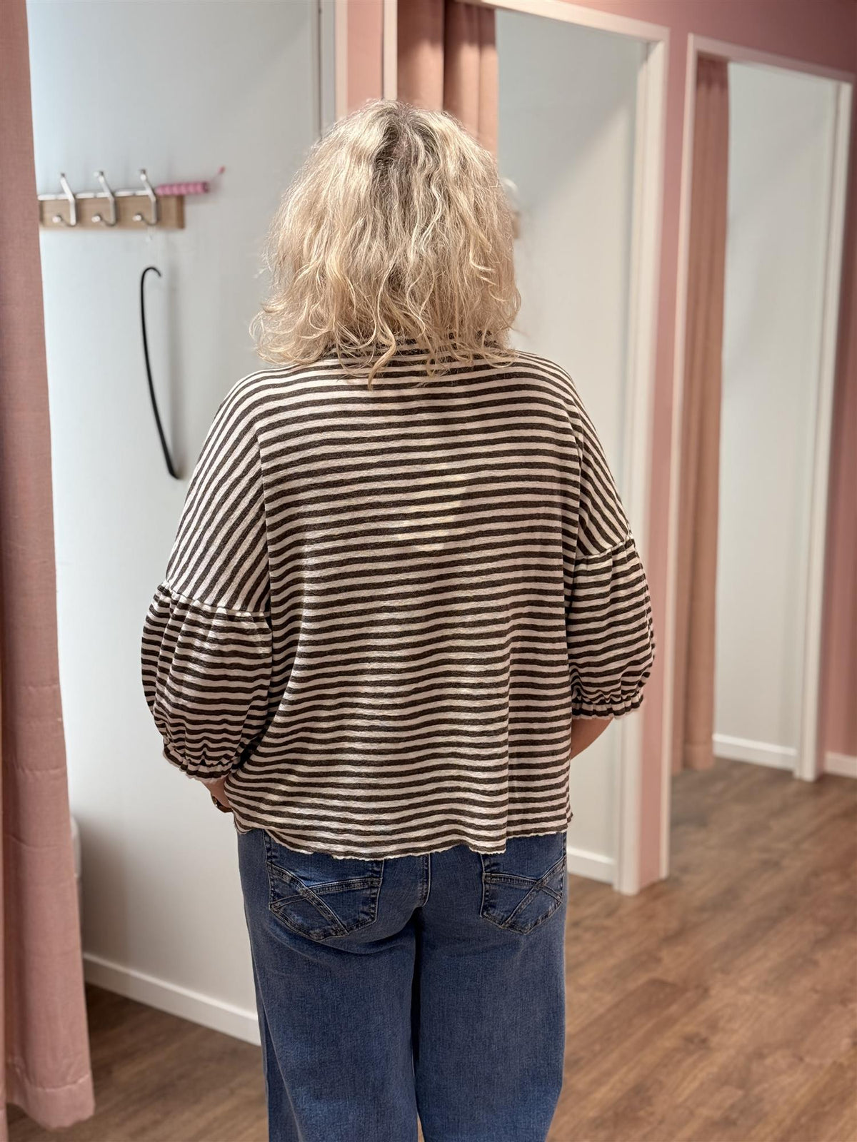 Shirt Wide Ruffle Neck 3/4 White/Earth Melange Stripe