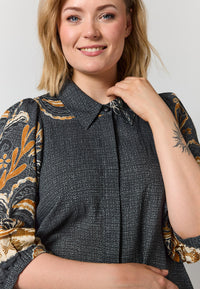 GSkuld Tunic - Black board fabric with brown pattern