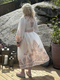 Kjole Lang Beige Paisley