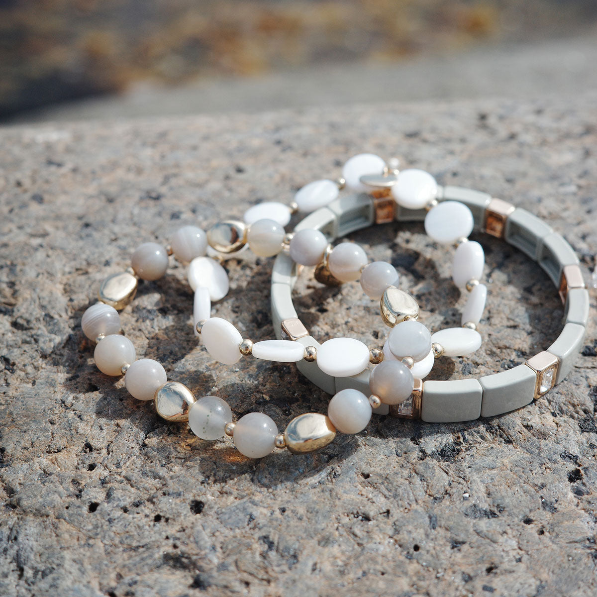 Emaljert armbånd, khaki