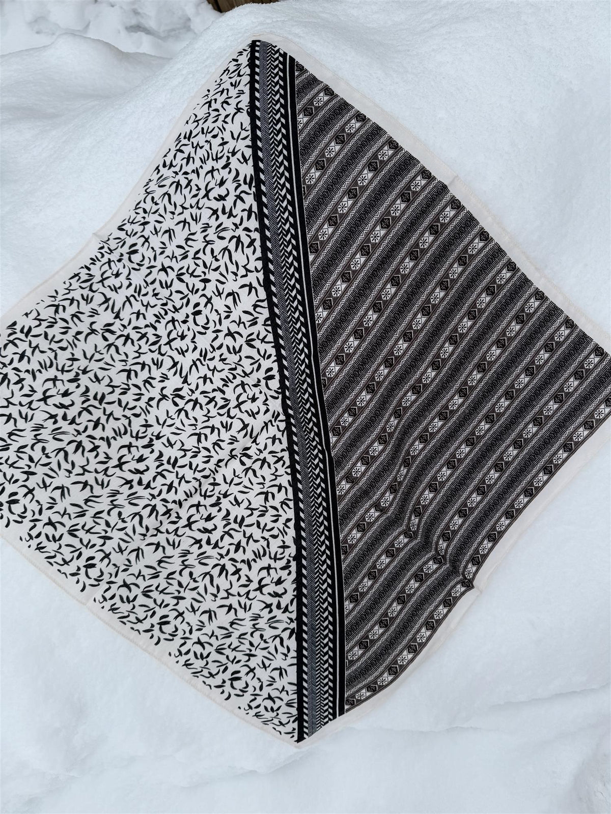 Skjerf Lite Viskose Half/Half Black/Brown