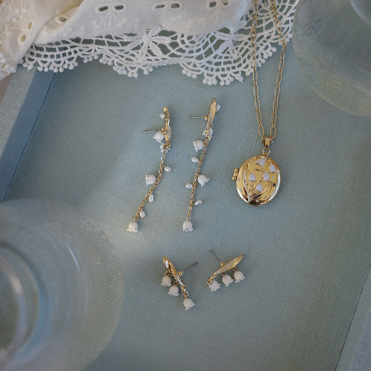 Ear crawlers, Lilies & Pearls