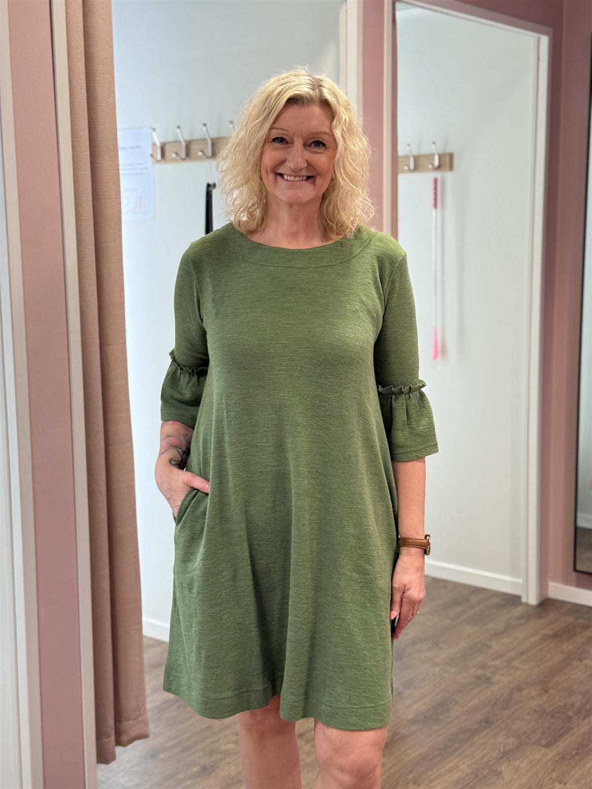 Dress w/trumpet cuff Indigo Melange