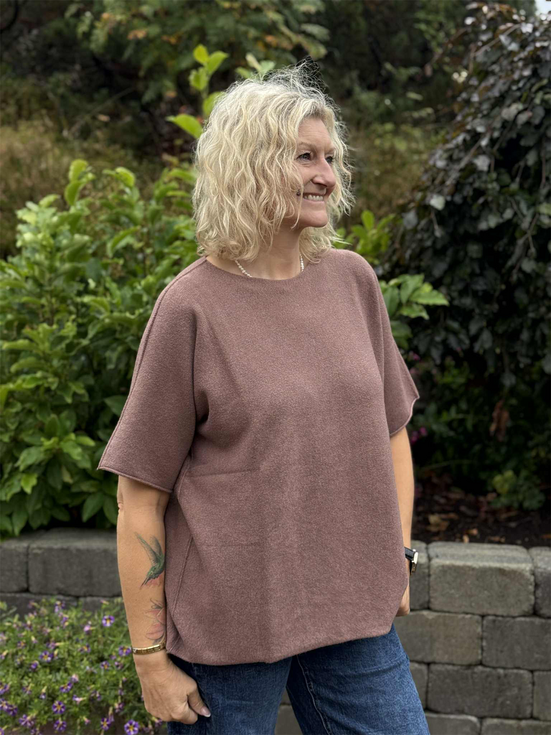 Genser Mona Rund hals Lighter brown