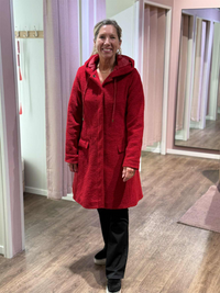 Kåpe m Hette/vannavvisende Rød