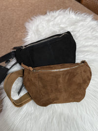 Suede Bumbag Black w. Silver