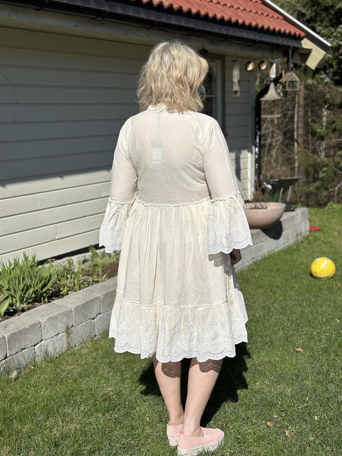 Kjole Boho Doll Emb White