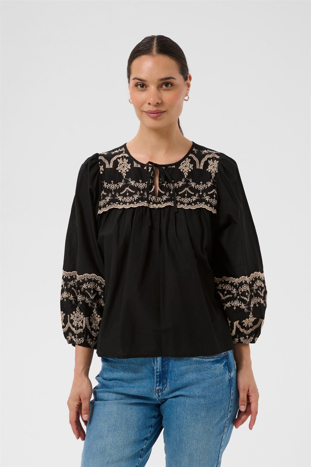 KAkis Blouse Black Deep